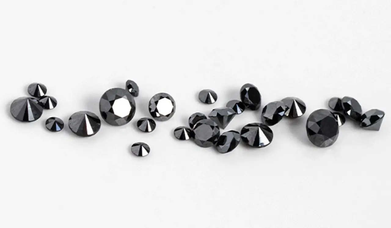 colore tonalita diamante nero