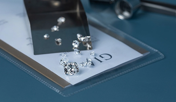 regalare un diamante certificato